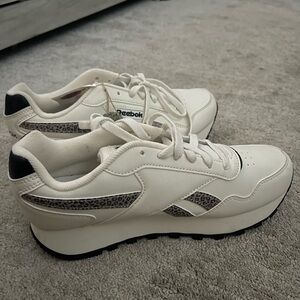 Reebok tennis shoes